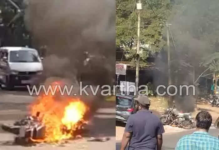 Accident | കണ്ണൂരില് ഓടിക്കൊണ്ടിരുന്ന ബുള്ളറ്റ് ബൈക് കത്തിനശിച്ചു