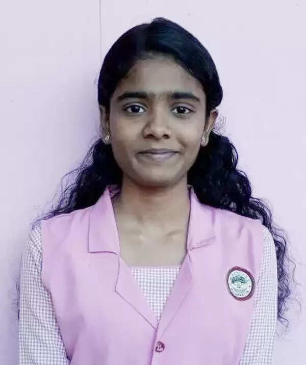ബജറ്റ് പ്രസംഗത്തില് സ്നേഹയുടെ 'ലാബ്' കവിതയിലെ വരികളും