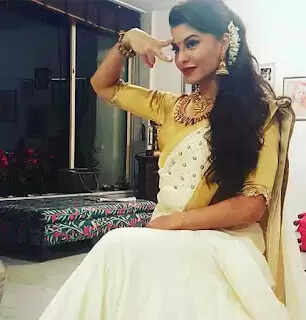 അസിന്റെ വിവാഹസ്കാരത്തിന് ജാക്വിലിന്റെ മല്ലു ലുക്ക്