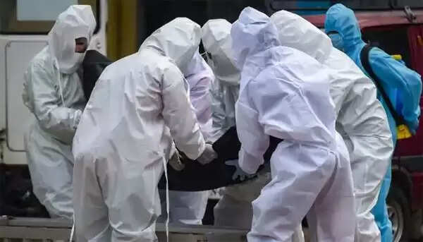 രാജ്യത്ത് 24 മണിക്കൂറിനിടെ പന്ത്രണ്ടായിരത്തിലേറെ കേസുകള്; ആകെ കോവിഡ് ബാധിതര് 3.6 ലക്ഷം കടന്നു