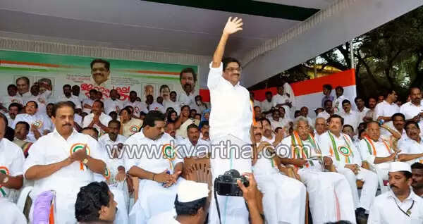 കോണ്ഗ്രസിനെ ആരും എഴുതിത്തള്ളേണ്ട, ശക്തമായി തിരിച്ചുവരും: ഉമ്മന് ചാണ്ടി