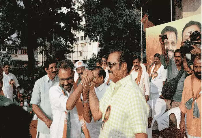 Criticized | കോണ്‍ഗ്രസില്‍ ജനകീയരായ നേതാക്കള്‍ക്ക് അധികകാലം നില്‍ക്കാനാവില്ലെന്ന് സുരേഷ് ഗോപി