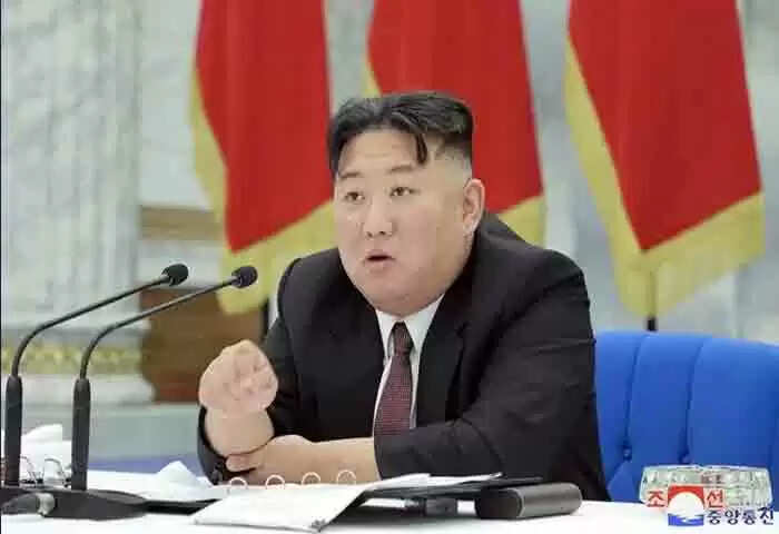 Kim Jong Un | ഉറക്കമില്ലായ്മ, മദ്യത്തോടും പുകയിലയോടും അമിതമായ ആസക്തി; ഭാരം 140 കിലോ; ഉത്തര കൊറിയന് ഏകാധിപതി കിം ജോങ് ഉന് ഗുരുതരമായ ആരോഗ്യപ്രശ്നങ്ങള് നേരിടുന്നതായി റിപോര്ട്
