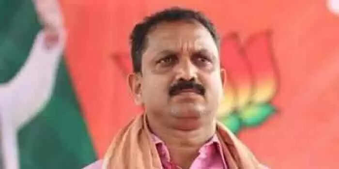 പാലക്കാട് സിപിഎം വോട് കച്ചവടം നടത്തി; പിണറായി മുഖ്യമന്ത്രി സ്ഥാനത്തിന്റെ മഹത്വം മനസിലാക്കണം; തങ്ങള്ക്ക് നേരെ ഉന്നയിച്ച ആരോപണത്തിന് തിരിച്ചടി നല്കി കെ സുരേന്ദ്രന്