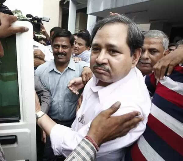 ഇസ്രത്ത് ജഹാന് കേസ്: മുന് ഗുജറാത്ത് ഡിജിപിയെ കുറ്റവിമുക്തനാക്കി സിബിഐ കോടതി