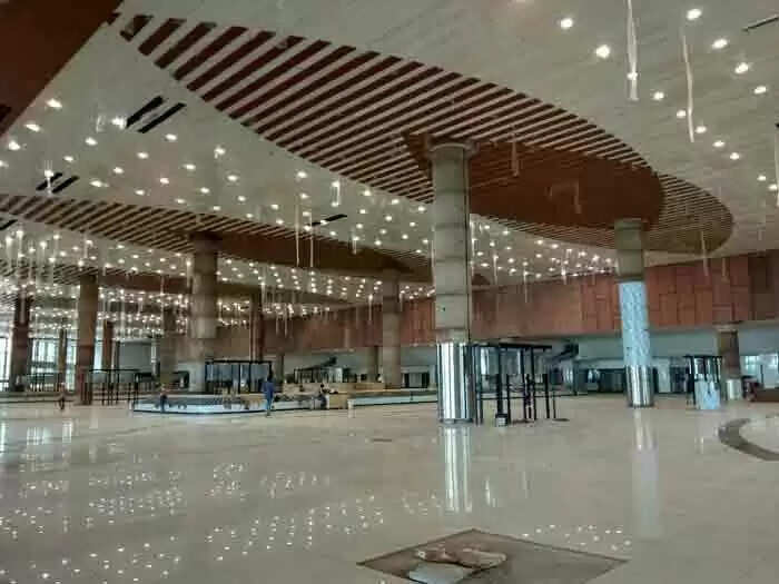 Kannur Airport | കണ്ണൂര് അന്താരാഷ്ട്ര വിമാനത്താവളത്തിലെ സന്ദര്ശക ഗ്യാലറിയില് നിന്ന് വിമാനം ഇറങ്ങുന്നതും പറന്നുയരുന്നതും കാണാം; വിദ്യാര്ഥികള്ക്ക് 31 വരെ അവസരം