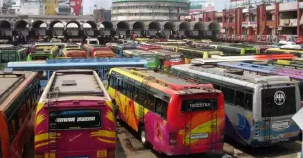സംസ്ഥാനത്ത് ബസ് ചാര്ജ് വര്ധിപ്പിക്കാന് തീരുമാനമായി; പൊതുഗതാഗതത്തിന് ഇളവ് കിട്ടിയാലുടന് ഉത്തരവ്