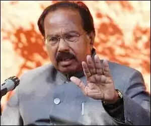 പാചക വാതക വില വര്ദ്ധന ഫോര്മുലയ്ക്കെതിരെ സുപ്രീം കോടതിയില് രണ്ട് ഹര്ജി