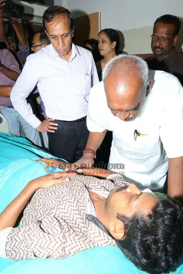 സാഗര് ഭൂഷണ് കപ്പലിലെ പൊട്ടിത്തെറി; കേന്ദ്ര ഷിപ്പിങ്ങ് സഹമന്ത്രി പി രാധാകൃഷണന് കൊച്ചി കപ്പല്ശാല സന്ദര്ശിച്ചു