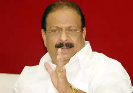 ഷുഐബിന്റെ കൊലപാതകം അന്വേഷിക്കുന്ന ഉദ്യോഗസ്ഥരുടെ ഫോണുകള് ചോര്ത്തുന്നു; ആഭ്യന്തര വകുപ്പിന്റെ നടപടി അന്തസ്സിന് ചേര്ന്നതല്ലെന്ന് കെ സുധാകരന്