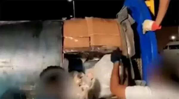 ഓപ്പറേഷന് പ്യൂലെ 2; പത്ത് ദിവസത്തിനുള്ളില് ഇരുന്നൂറിലേറെ കണ്ടയ്നറുകളുമായി ദുബൈ പോലീസിന്റെ വന് ലഹരിവേട്ട