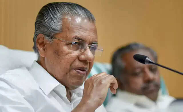 കുട്ടികളെ അവധിക്കാലം ആഘോഷിക്കാന് വിടുമ്പോള് സൂക്ഷിക്കണം, പുഴകളിലും വെള്ളക്കെട്ടുകളിലും ഇറങ്ങി കളിക്കുന്നില്ലെന്ന് രക്ഷിതാക്കള് ഉറപ്പു വരുത്തണം; മുഖ്യമന്ത്രി