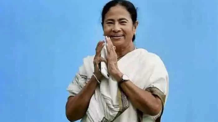 മമത ബാനര്ജി മേയ് 5ന് പശ്ചിമ ബംഗാള് മുഖ്യമന്ത്രിയായി സത്യപ്രതിജ്ഞ ചെയ്യും