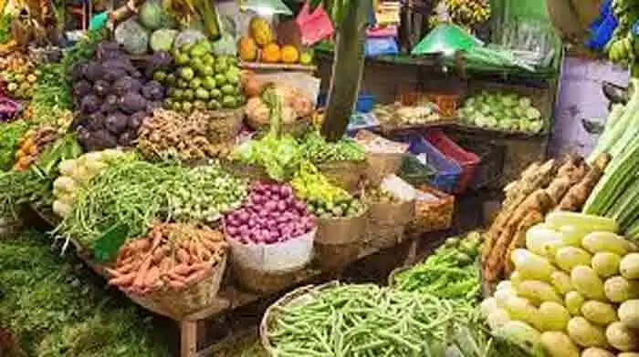സംസ്ഥാന സര്കാരിന്റെ 100 ദിന കര്മപദ്ധതികളുടെ ഭാഗമായി 100 നഗര വഴിയോര ആഴ്ച ചന്തകള്