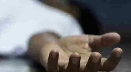 സിഐഎസ്എഫ് കോണ്സ്റ്റബിള് ട്രെയിനില് നിന്നും വീണുമരിച്ചു; അപകടം മാതാപിതാക്കളുടെ കണ്മുന്നില്വച്ച്