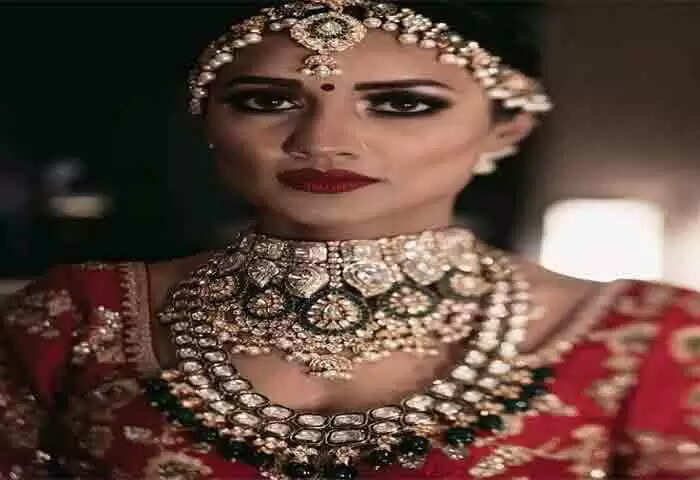 Gold Price | ജൂലൈ ആദ്യദിനം വര്ധനവ് രേഖപ്പെടുത്തിയ സ്വര്ണവിലയില് ഇടിവ്; പവന് 80 രൂപ കുറഞ്ഞു