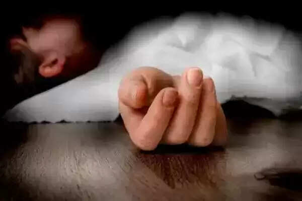 തല വെള്ളം നിറച്ച കലത്തില് കുടുങ്ങി; സംസാരശേഷിയില്ലാത്ത കുട്ടി ദാരുണമായി മരിച്ചു