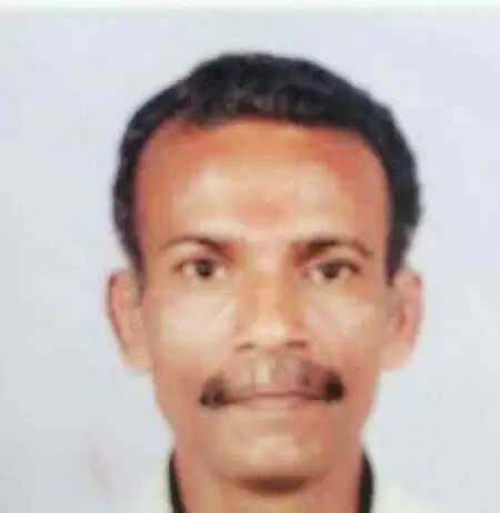 കോഴിയെ രക്ഷിക്കാന് കിണറ്റിലിറങ്ങിയ തൊഴിലാളി മരിച്ചു