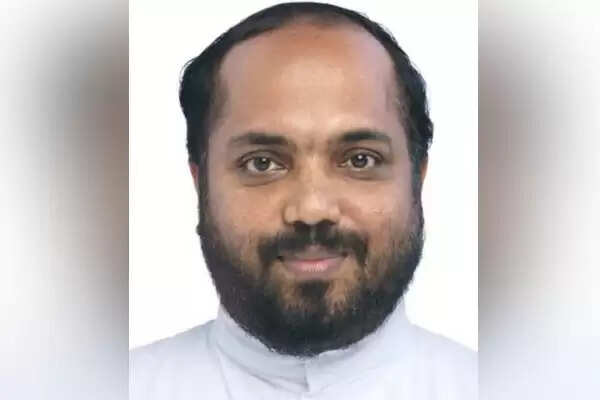 കാണാതായ വൈദികന്റെ മൃതദേഹം പള്ളിമുറ്റത്തെ കിണറ്റില് നിന്ന് കണ്ടെത്തി; സിസിടിവി ഓഫ് ചെയ്ത നിലയില്