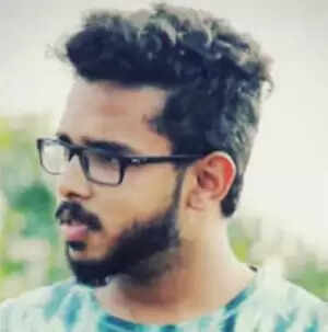 ഓണാഘോഷങ്ങള് മരണക്കെണിയാകുന്നു; കുന്നംകുളത്ത് പോലീസിനെ കണ്ട് ഭയന്നോടിയ വിദ്യാര്ത്ഥി കിണറ്റില് വീണ് മരിച്ചു; പ്രദേശത്ത് ഹര്ത്താല്