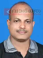 കാറും ബസും കൂട്ടിയിടിച്ച് അഭിഭാഷകന് മരിച്ചു