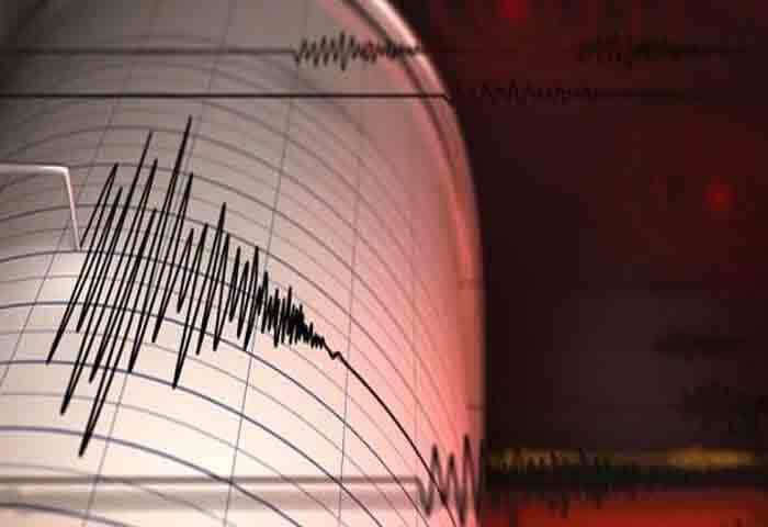 Earth Rumbling Earth Noise | തൃശൂരില് ഭൂമിക്കടിയില് നിന്ന് മുഴക്കവും ഉഗ്ര ശബ്ദവും ...