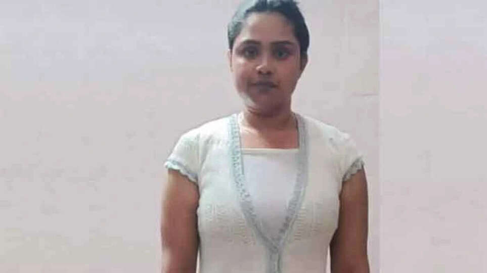 Woman Arrested with MDMA, Ernakulam, News, Arrested, MDMA, Police, Secret Message, Kerala News