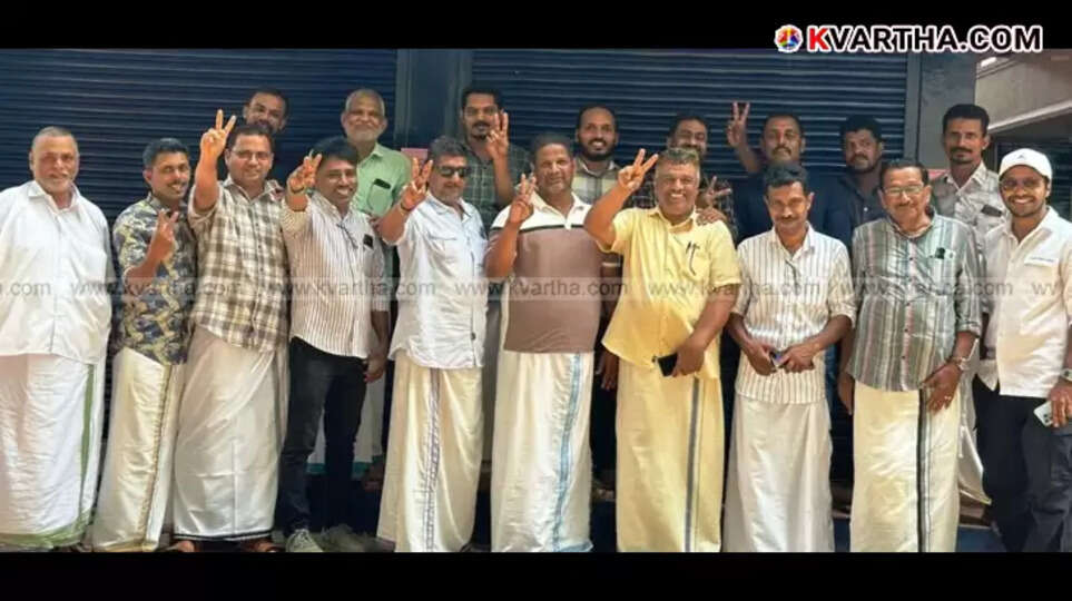 Court acquits Muslim League workers in bomb attack case on police in Kannur.