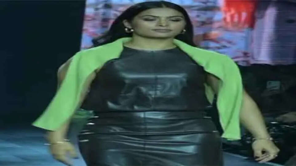 Manu Bhaker Responds to Ramp Walk Criticism with Strong Message