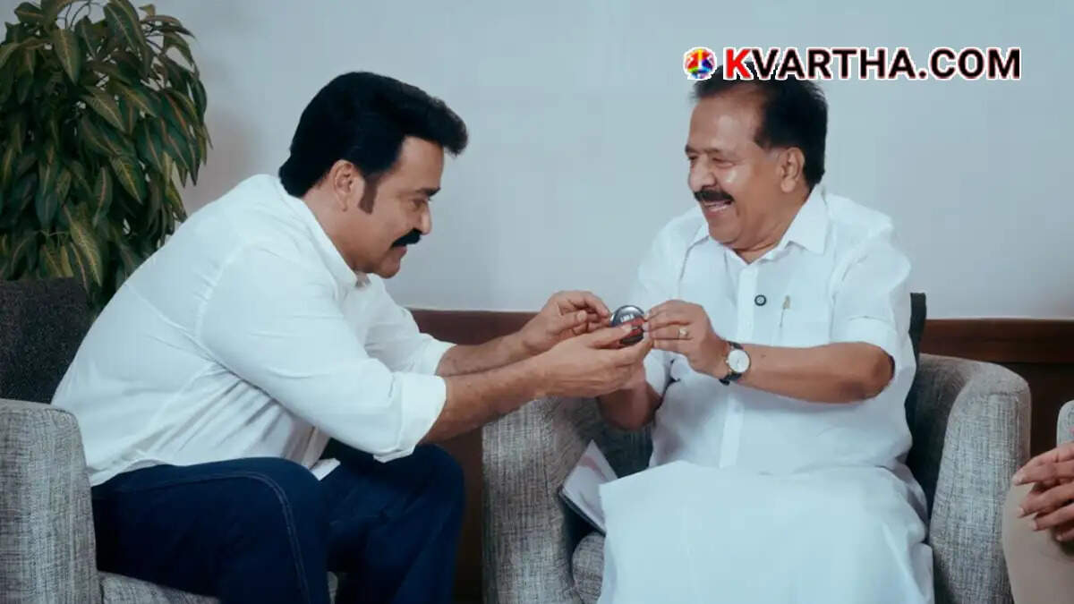 Actor Mohanlal receiving the 'Toofan Warrior' badge.