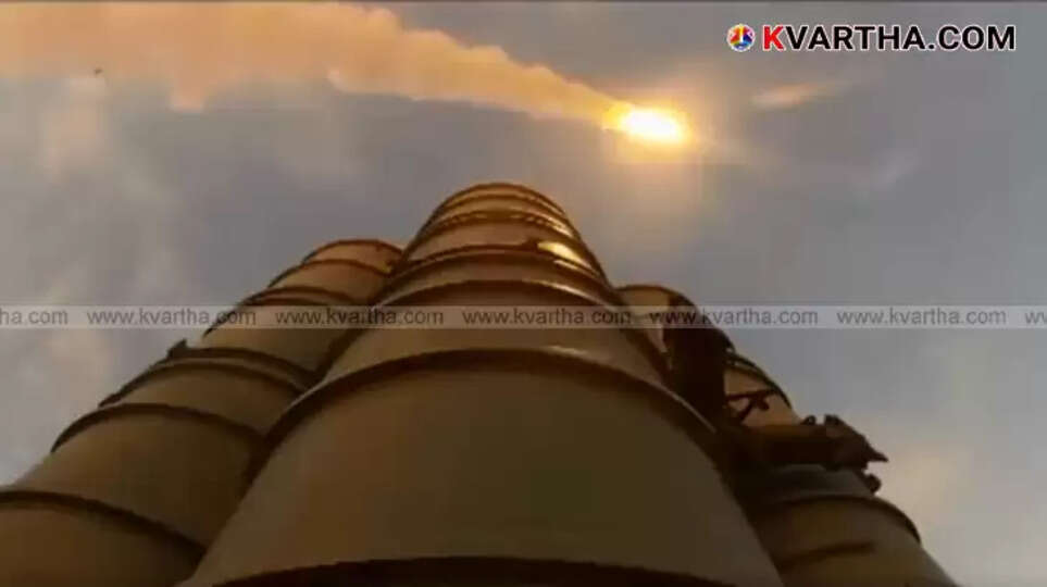 Photo of the S-400 missile defence system.