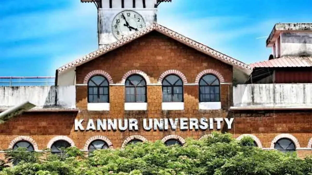 fake certificate, B.Tech, Kannur University, fraud, forgery, police case, youth, mark list, AMS Infocom