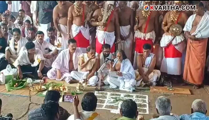 Perungaliyatta Mahotsavam at Cheruthazham Kochat