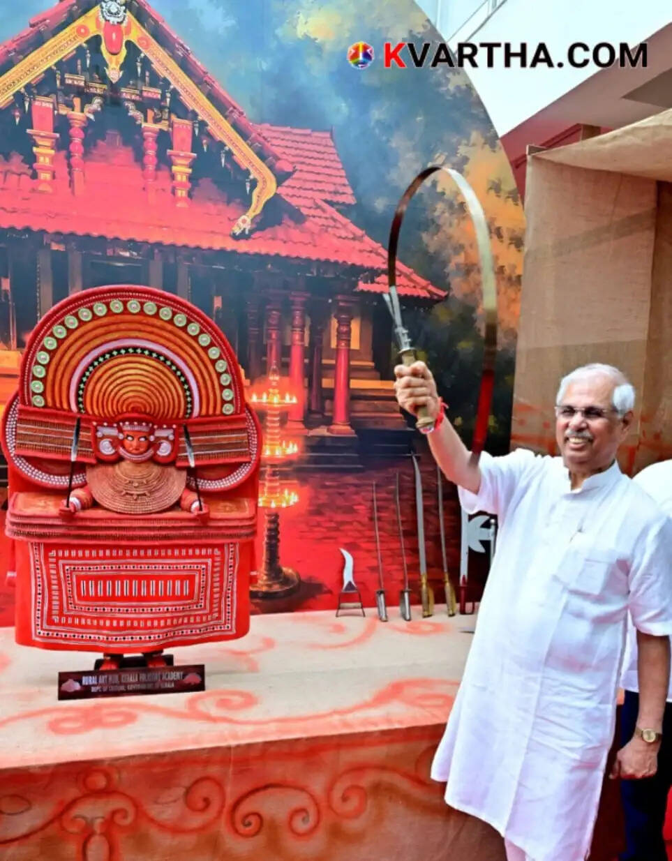 Governor Rajendra Vishwanath Arlekar inaugurating facilities at Kannur University.
