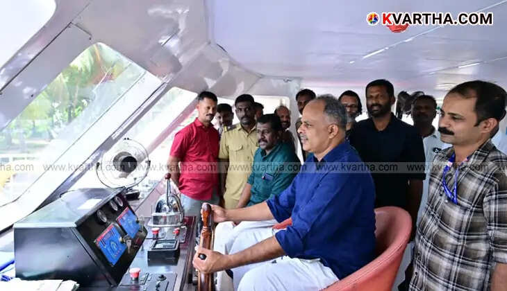 K.V. Sumesh MLA visiting the new boat at Azhikkal port.