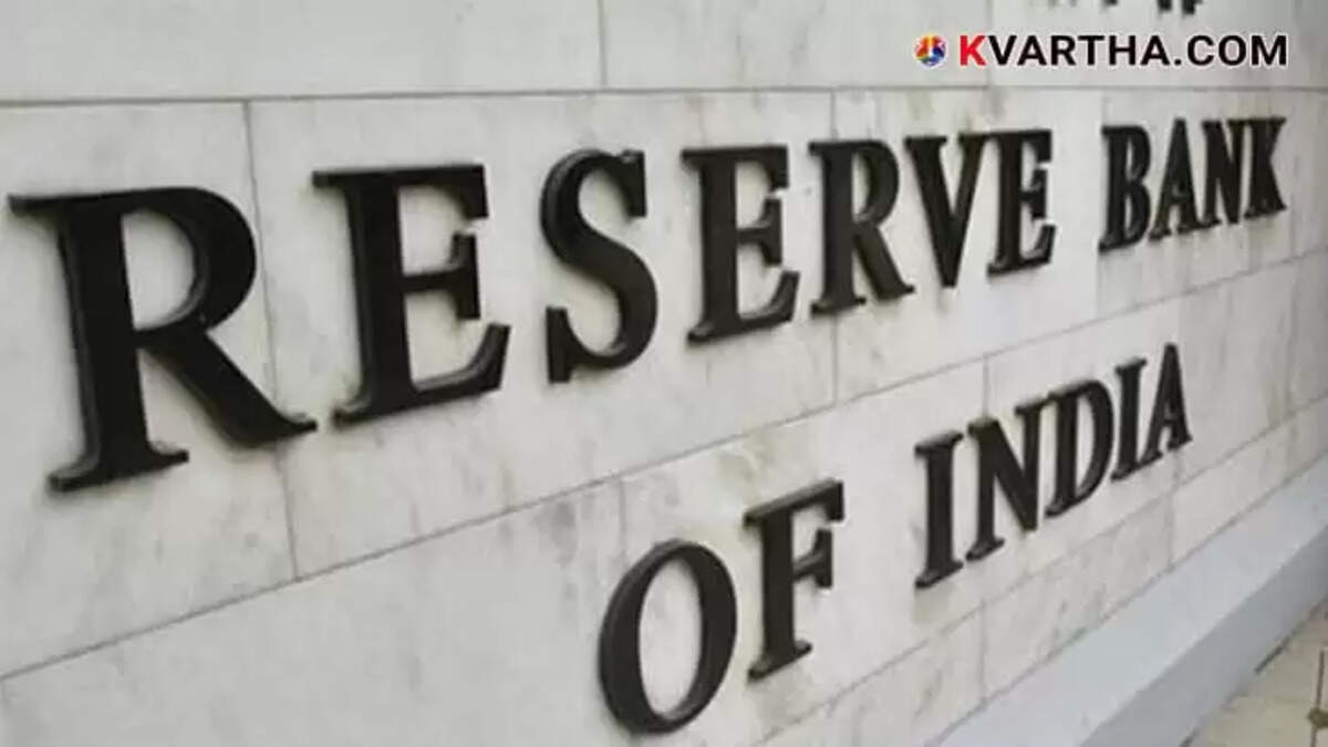 RBI ask banks to ensure ATMs dispense Rs 100, Rs 200 notes