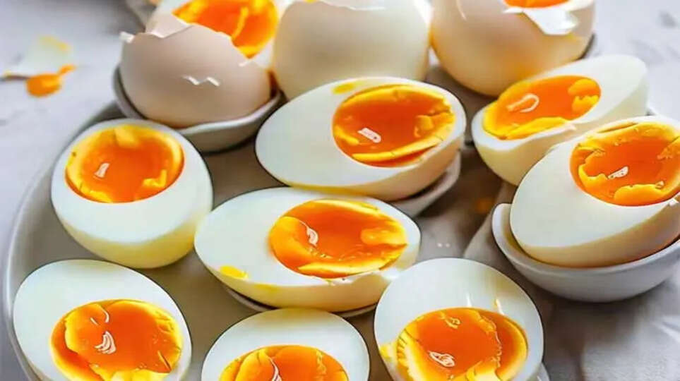 A bowl&nbsp;of&nbsp;eggs