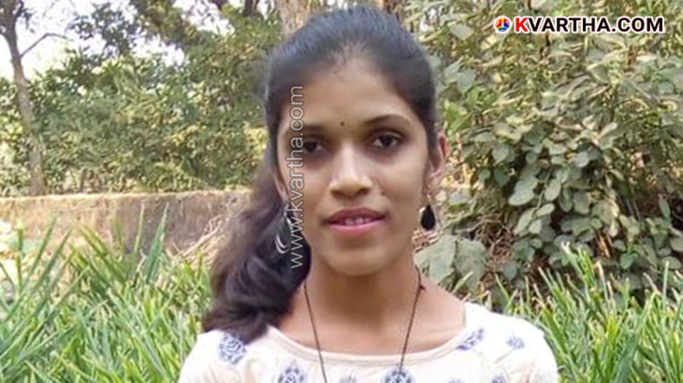  Dr. Asharani Patel, sister of Ruby Patel, addressing a press conference in Kasaragod.