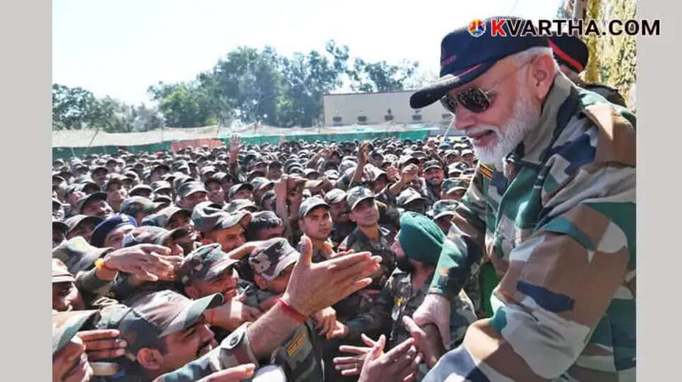 PM Modi Pays Tribute to Armed Forces on Vijay Diwas