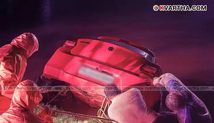 Accident scene where a car fell into a canal in Punnamada, Alappuzha