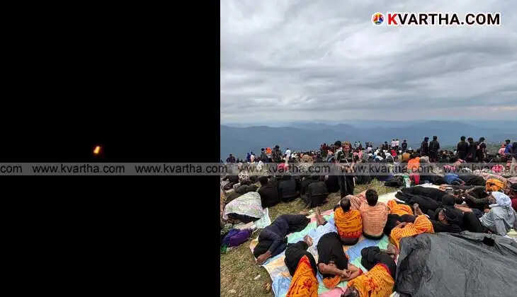 Lakhs of devotees gathered at Sabarimala to witness the Makarajyoti.