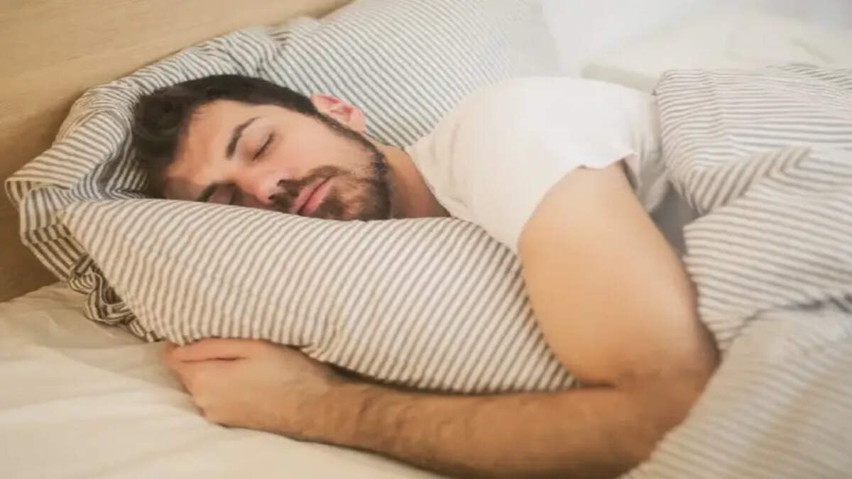 Why am I falling asleep randomly? reasons