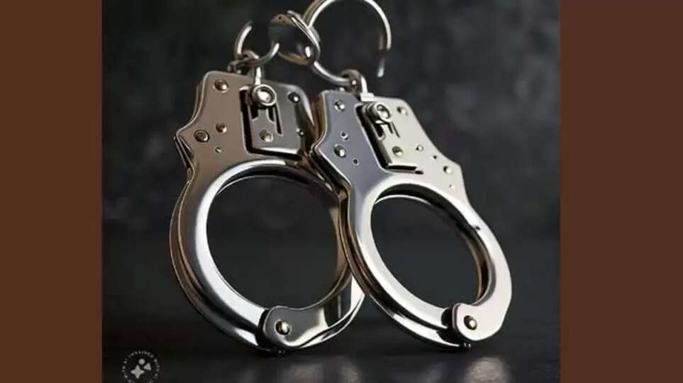 Woman Steals Gold from Mourners at Funeral,&nbsp;Kerala, crime, theft, gold.