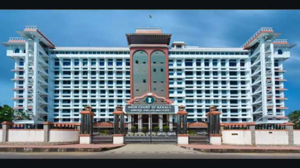 Lawyers arguing in a high court