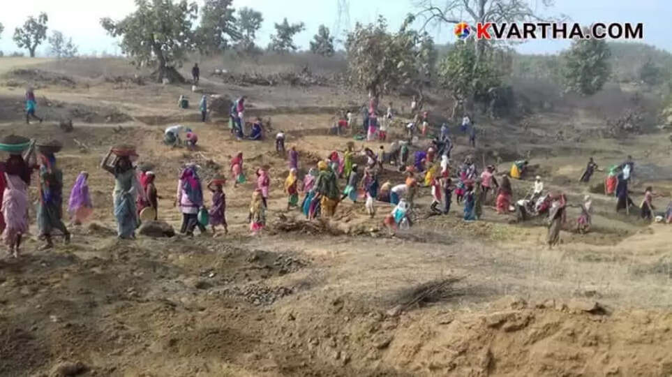 MGNREGS workers working on a rural development project