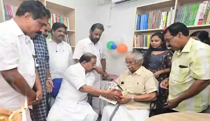 Writer T Padmanabhan says that parents should guide children to reading, Kannur, News, Reading Habit, Children, Writer, T Padmanabhan, Inaiguration, Library, Kerala News