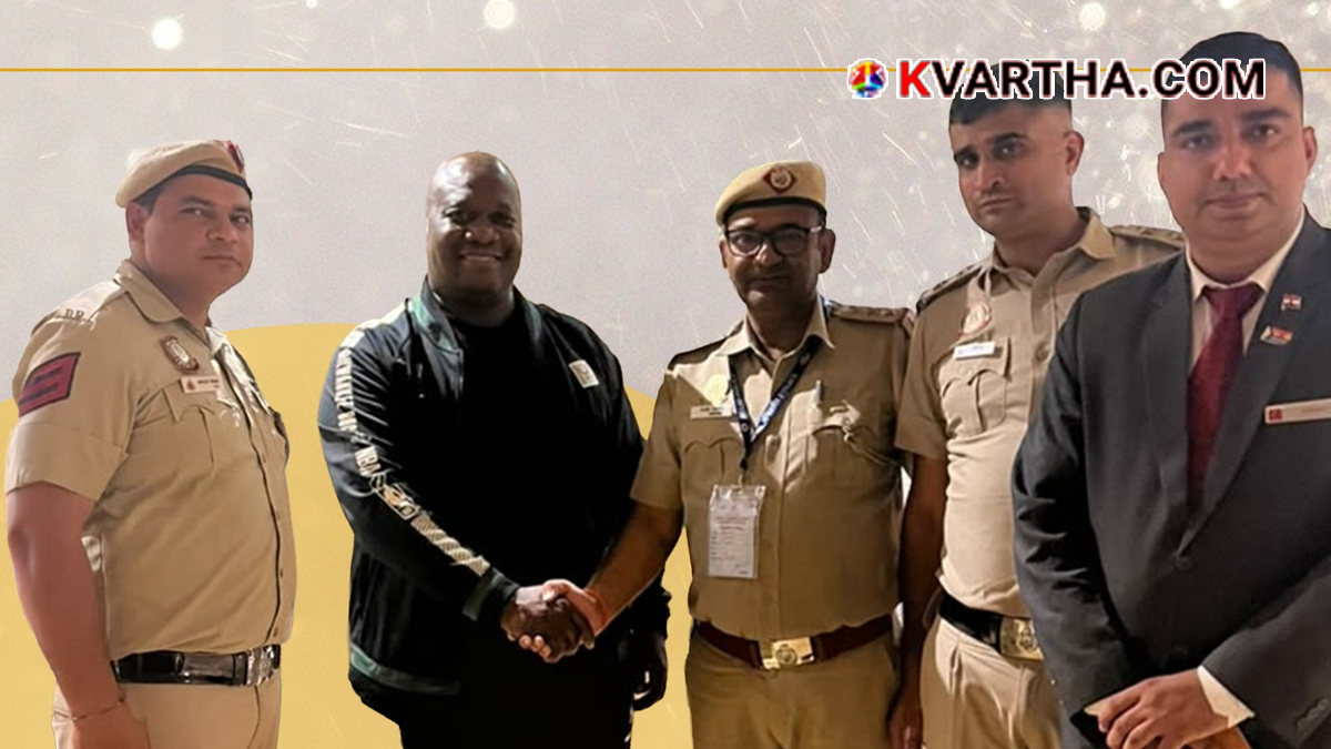  Image reflecting Delhi Police returning forgotten money to South African delegate