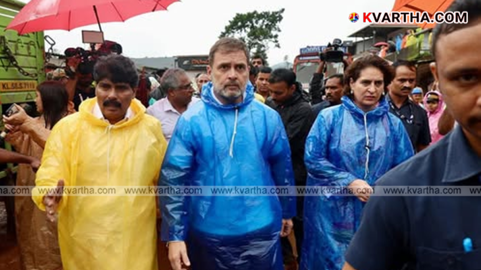 KC Venugopal and T Siddique in Wayanad landslide area