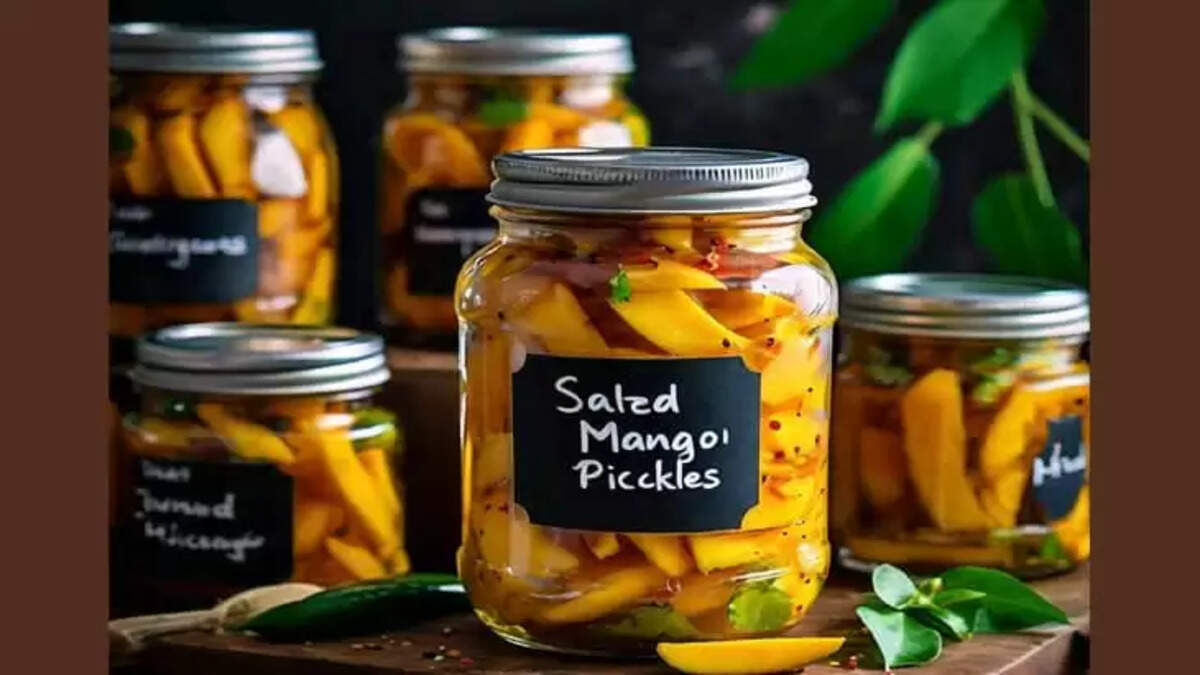 Child Falls Ill After Consuming Contaminated Mangoes from Street Vendor