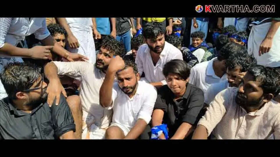  Mass Clash at Kannur City Police Commissioner Office in KSU Protest; Water Cannons Deployed